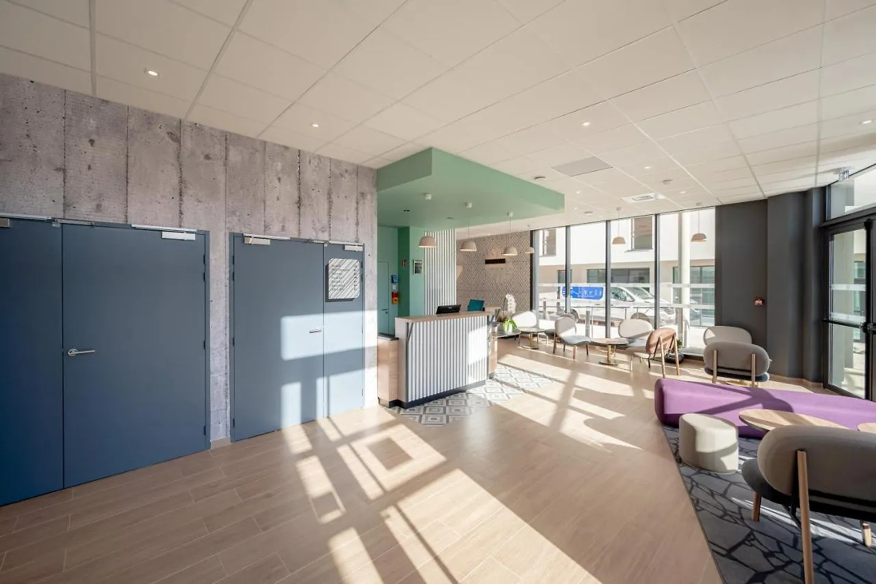 B&B Hotel Toulon Centre Gare 3*,