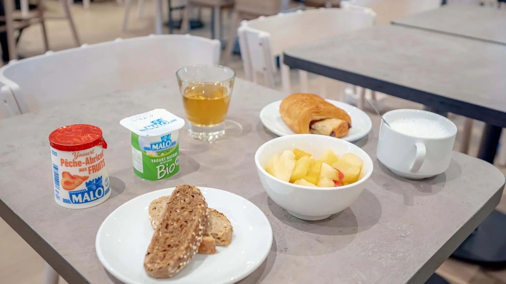 B&B Hotel Toulon Centre Gare